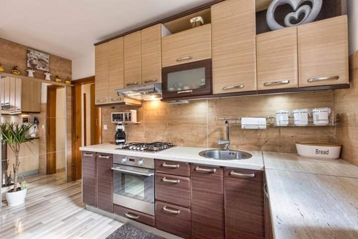 Apartman Sunny Lika Ґоспич Екстер'єр фото
